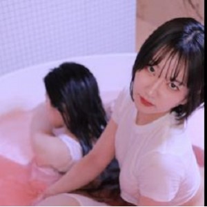 韩国LeeYeonwoo4k无水印浴缸湿身诱惑透视装颜值短视频